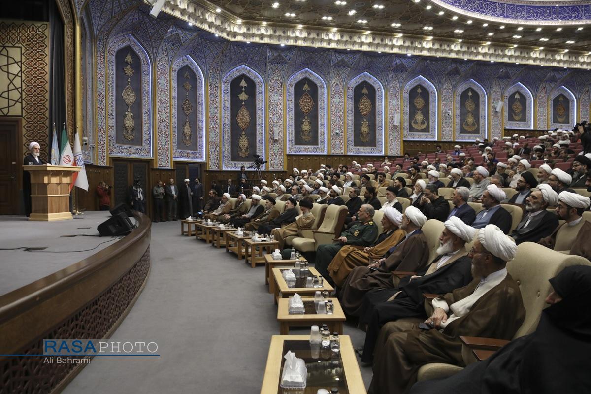 گزارشی از بیست‌وهفتمین همایش کتاب سال حوزه و نهمین جشنواره مقالات علمی//م