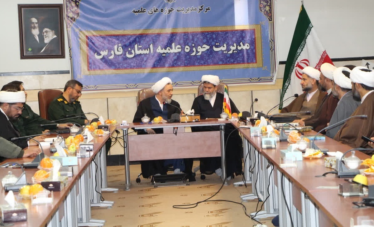 حوزه علمیه همواره پشتیبان نهادهای انقلابی است