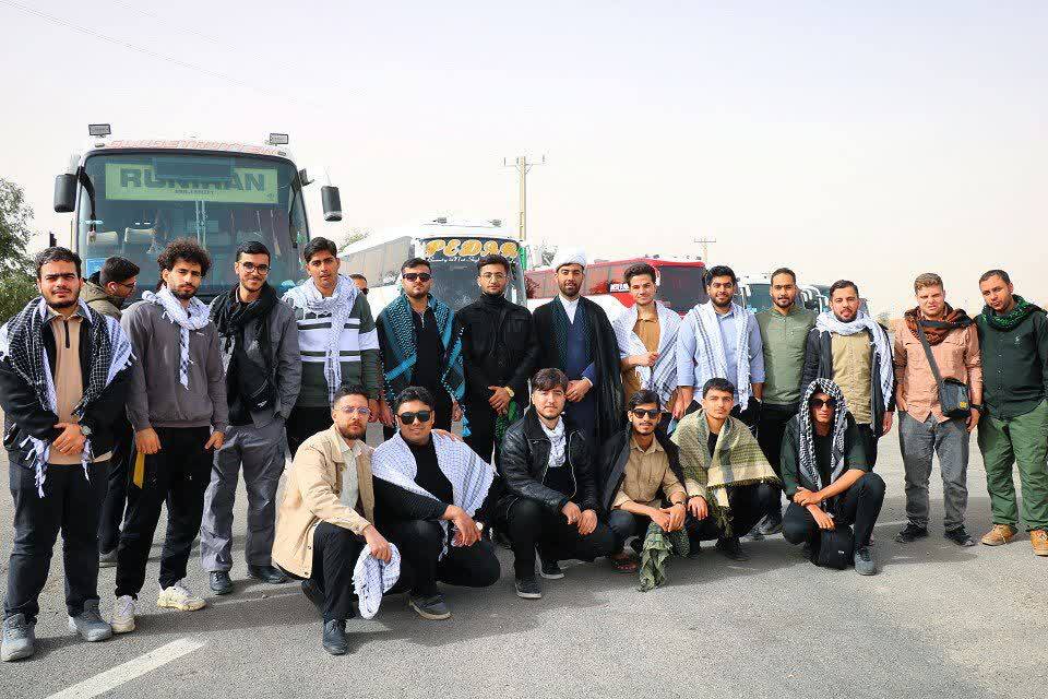 اعزام ۹۰۰ مبلغ به مناطق عملیاتی دفاع مقدس گروه فرهنگی تبلیغی «شیفتگان حضرت رضا»