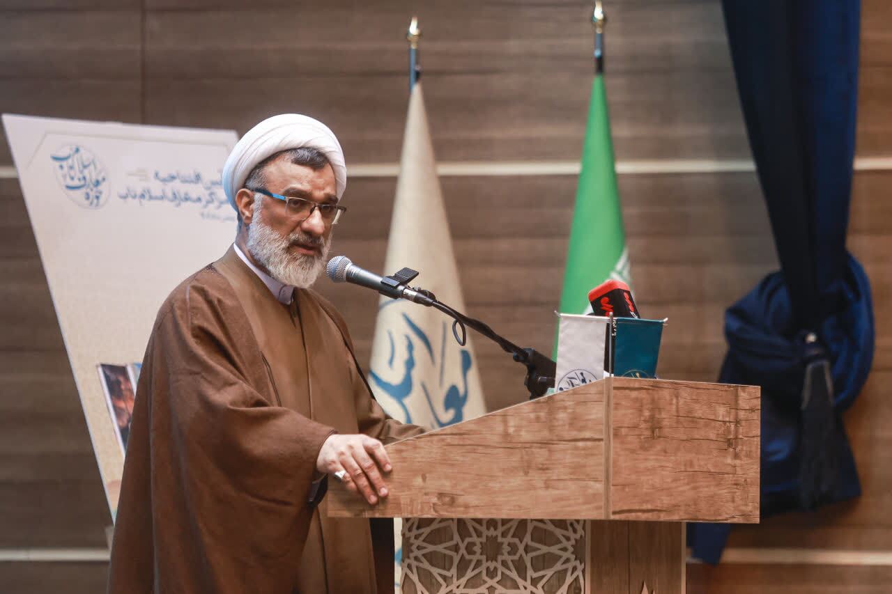 «معارف اسلام ناب»؛ فرصتی طلایی برای نجات نسل جوان «معارف اسلام ناب»؛ فرصتی طلایی برای نجات نسل جوان