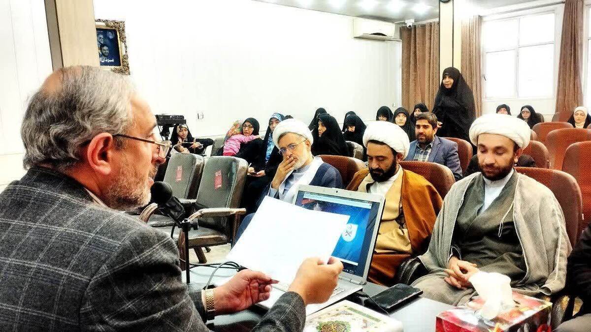 معرفی ۱۴۵ نفر مبلغ در طرح ملی زندگی با آیه‌ها در کاشان