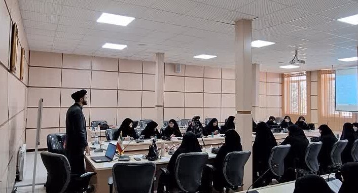 برگزاری سلسله کارگاه‌های پاسخگویی به شبهات دانش‌آموزی ویژه مبلغات امین در سنندج