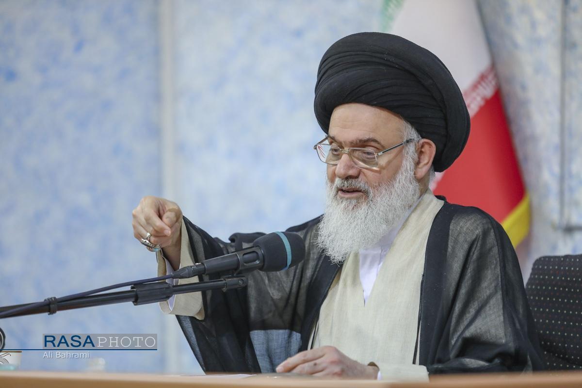 مبلغان با تبیین مستند و منطقی خیانت‌های پهلوی، واقعیت‌ها را برای نسل جوان روشن سازند