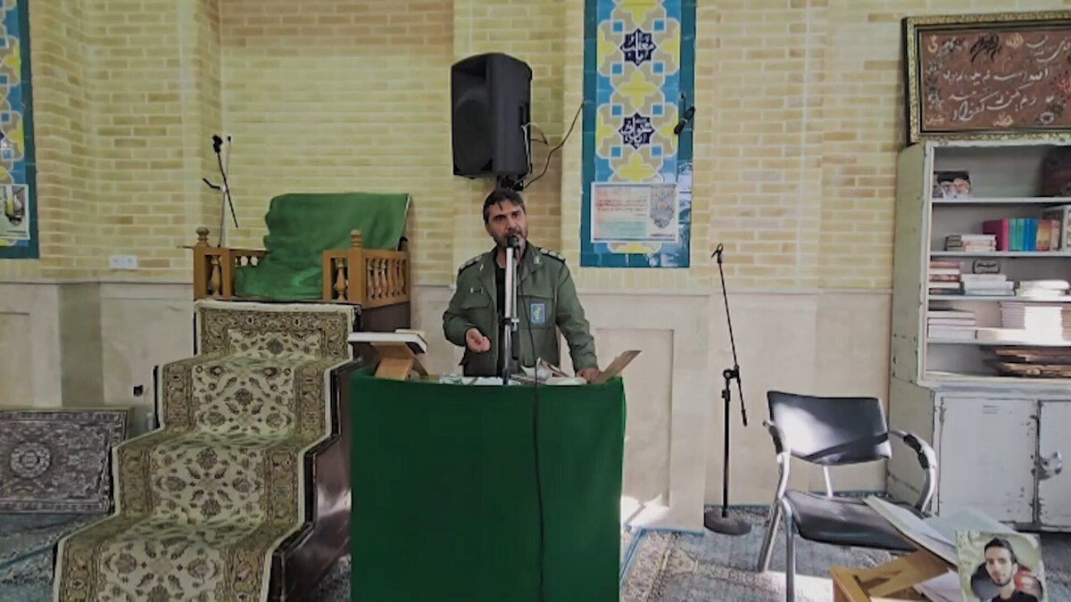 دشمن نماد‌های ملی و دینی ملت ایران را نشانه گرفته است