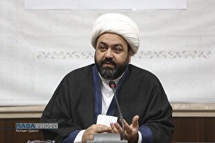 ضرورت تدوین قوانین و کنترل سلبریتی‌ها را برای حفظ سلامت فرهنگی