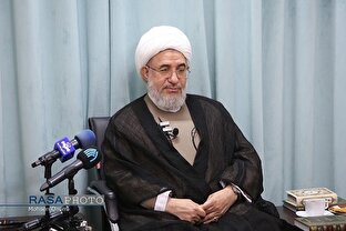 مجمع محققین غیر قانونی و فاقد وجاهت حوزوی است