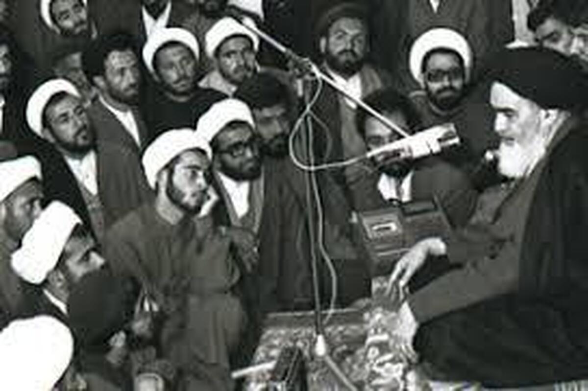 روحانیت انقلابی؛ هویت و مسئولیت طلاب در نظام اسلامی