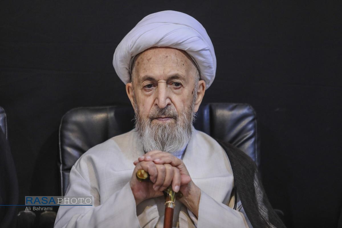 آیت‌الله خامنه‌ای با جان و دل، در راه تبیین تعالیم اسلام و مدیریت حکیمانه کشور تلاش کردند