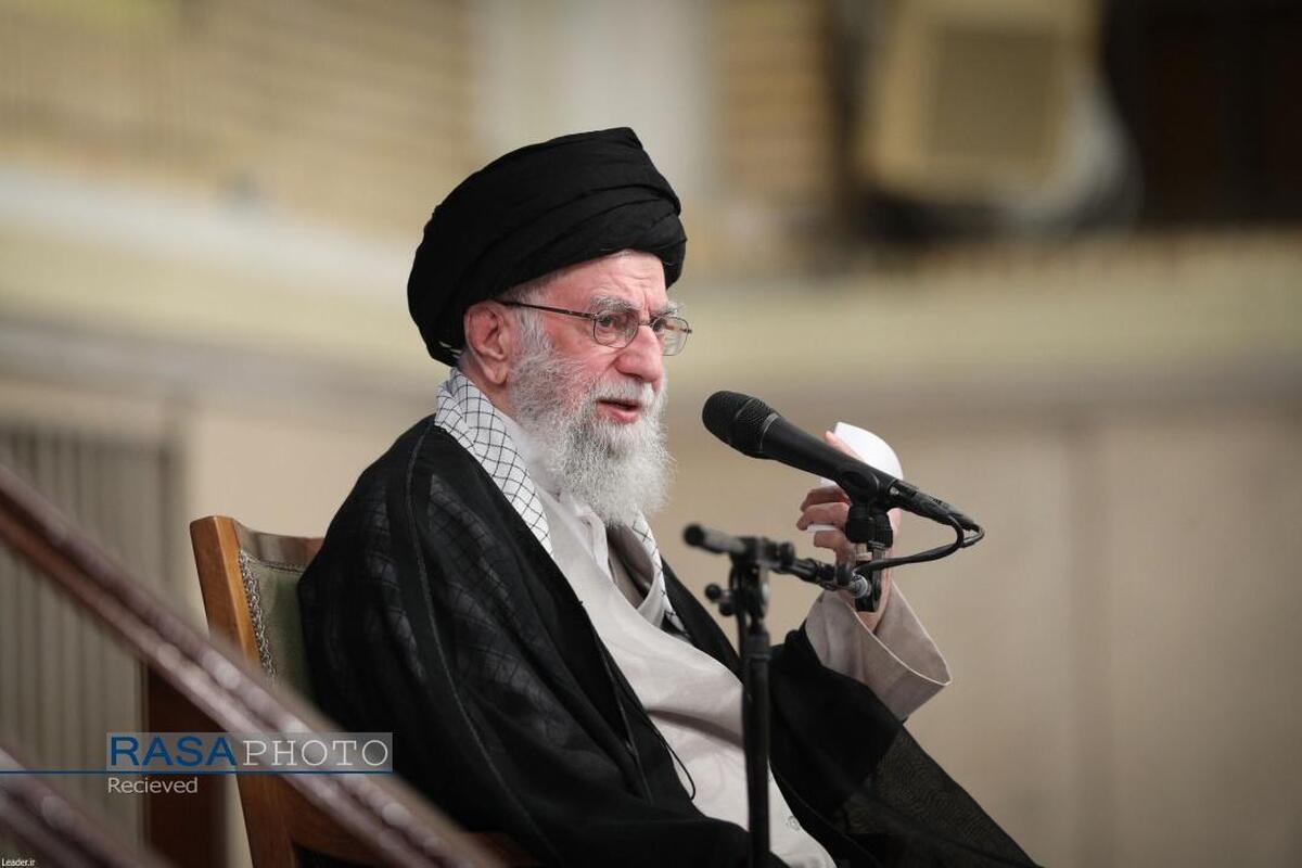 مکتب امام خامنه ای پویا و زنده خواهد ماند