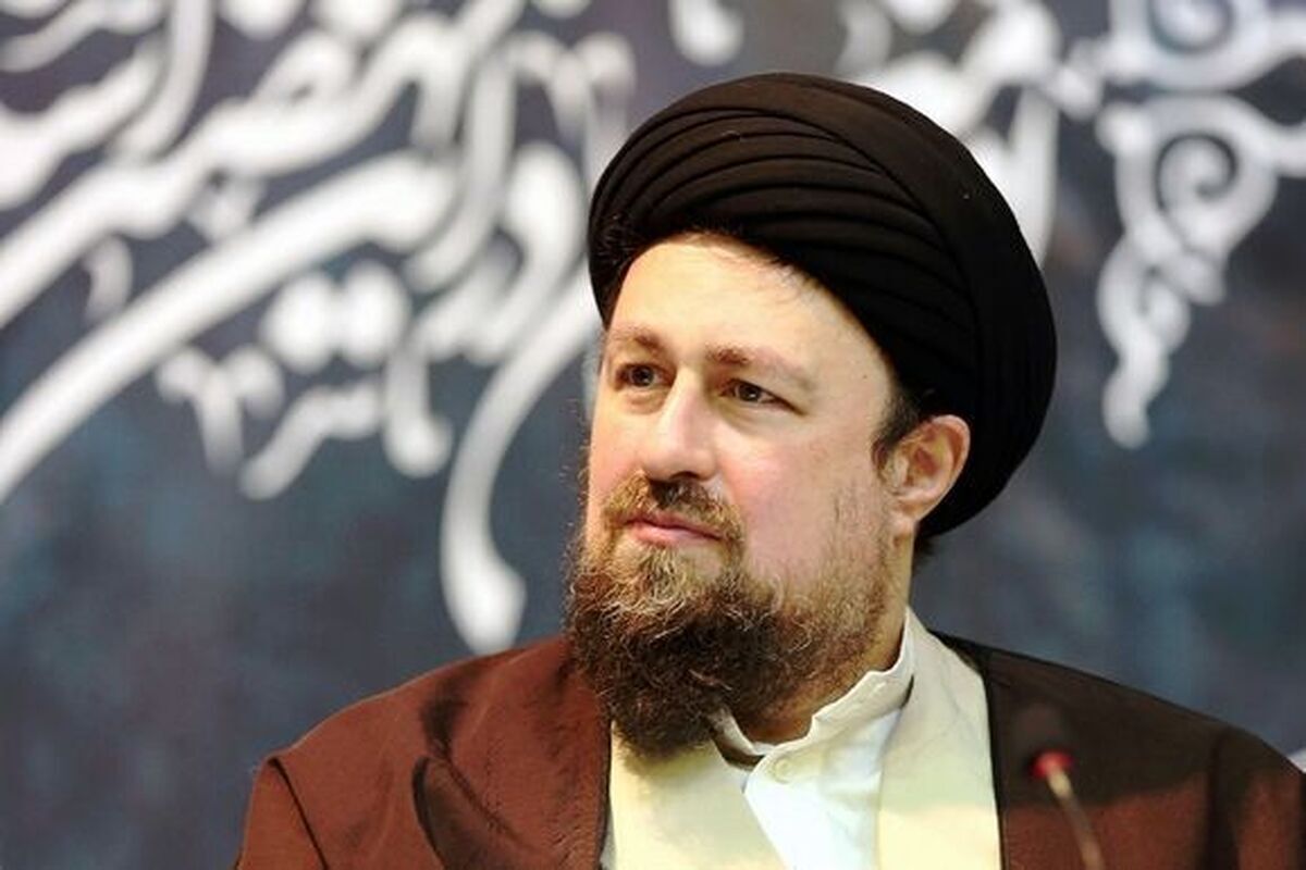 رهبر عزیز انقلاب اسلامی با مرگی سرخ برای همیشه قهرمان مردم ایران و مسلمانان جهان خواهد بود