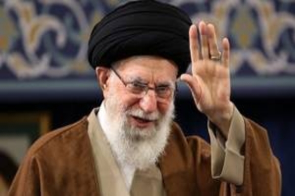 امیدواری، مهمترین درس امام خامنهای است؛ اشک امید امت برای قائد شهید امیدواری، مهمترین درس امام خامنهای است؛ اشک امید امت برای قائد شهید