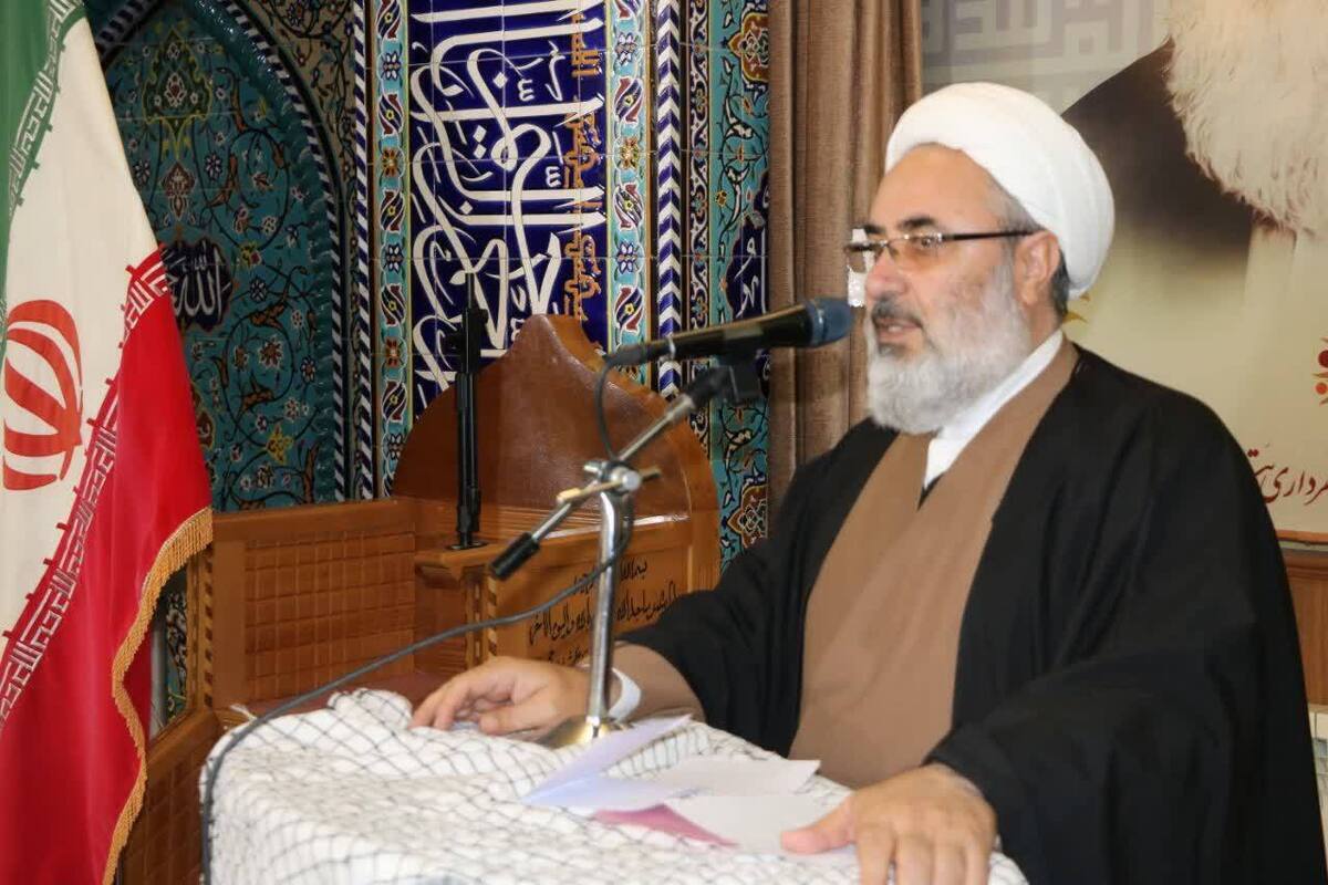 تاکید مسئول دفتر نمایندگی ولی فقیه در سپاه عاشورا بر انتقام و تداوم راه شهدا