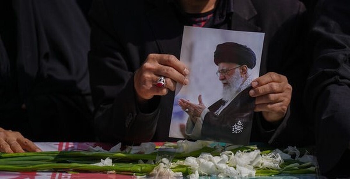 پیکر ۵ شهید حمله آمریکایی- صهیونیستی در نقده تشییع شد