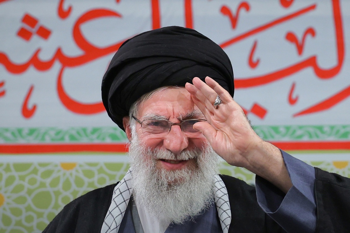 اینک زمان ایستادن است!