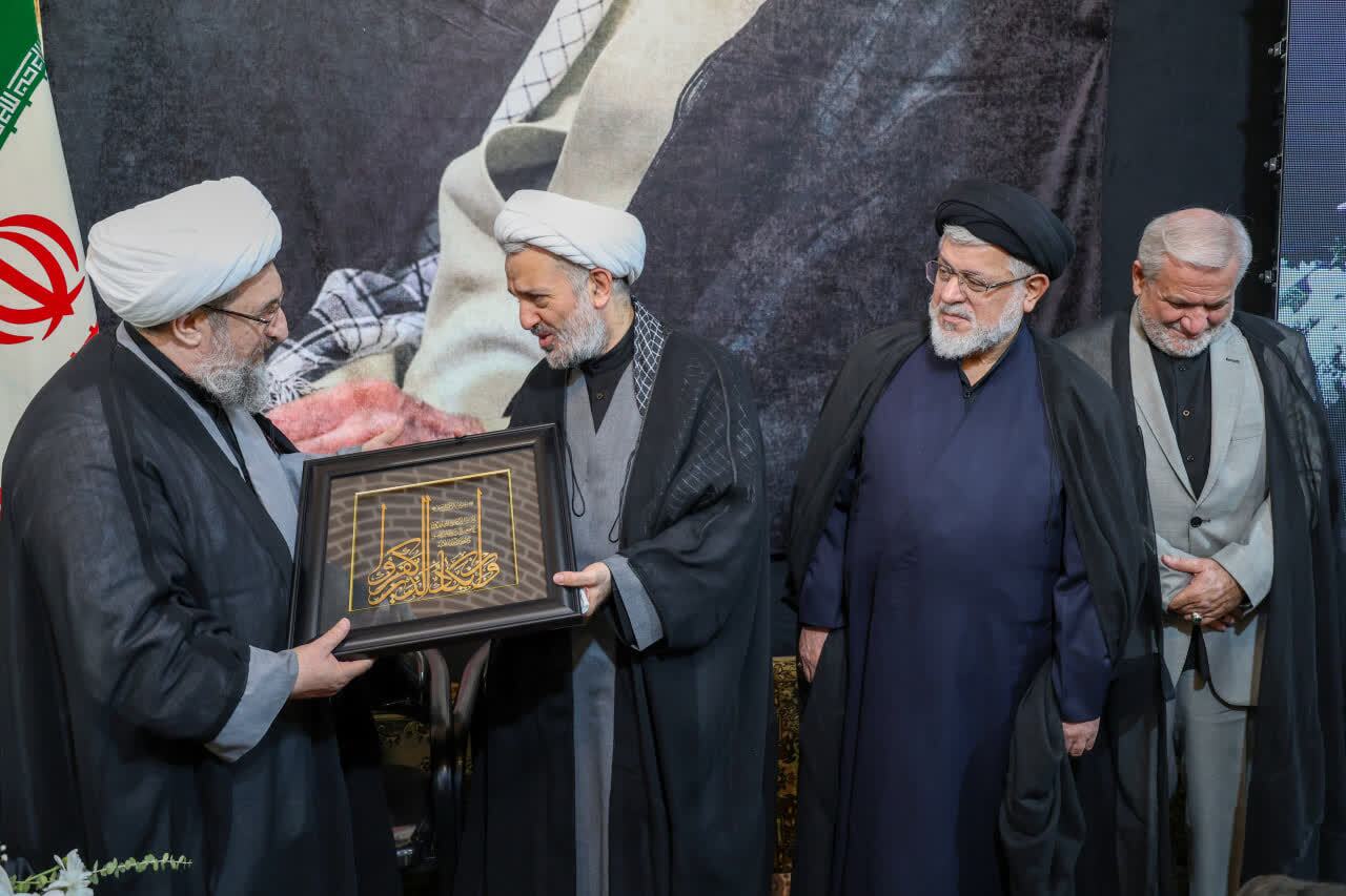 حضور امام جمعه تبریز در مراسم ولادت امام حسن مجتبی و یادبود شهدای اقتدار استان+ تصاویر