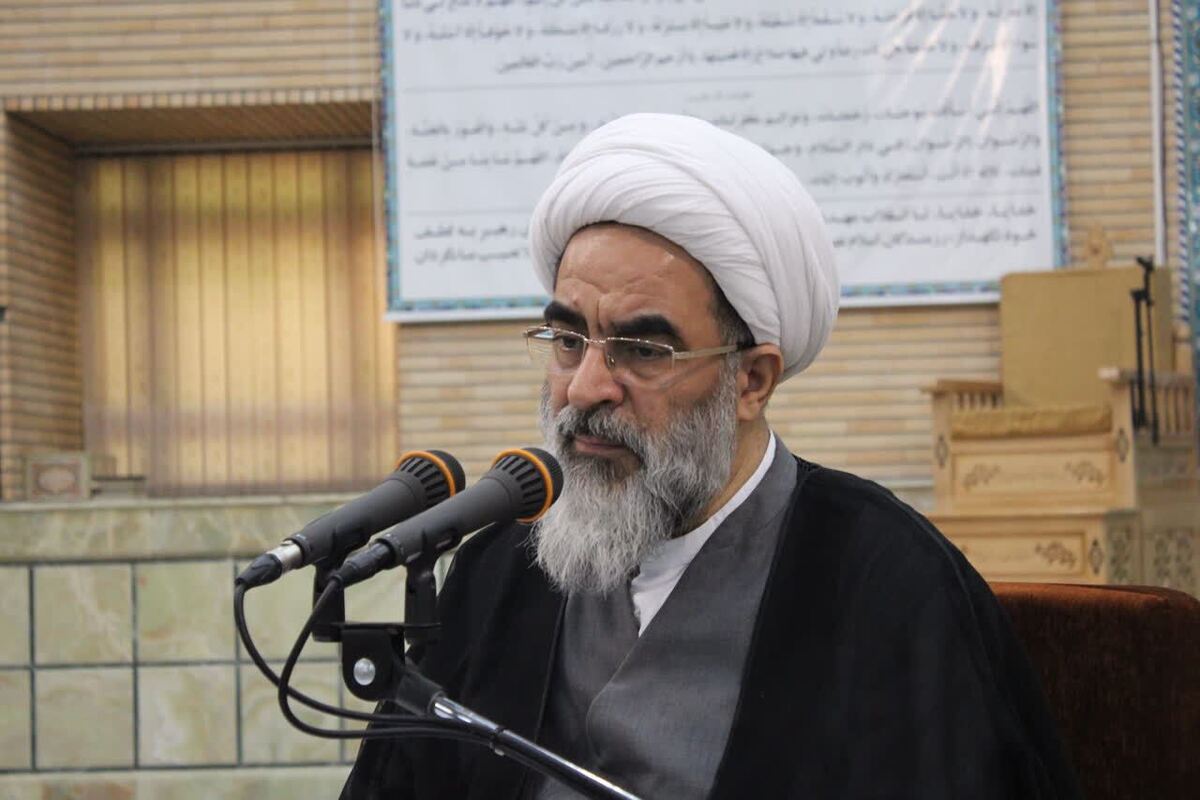 دفاع از کیان اسلام و ایران اسلامی بر آحاد امت مسلمان واجب است