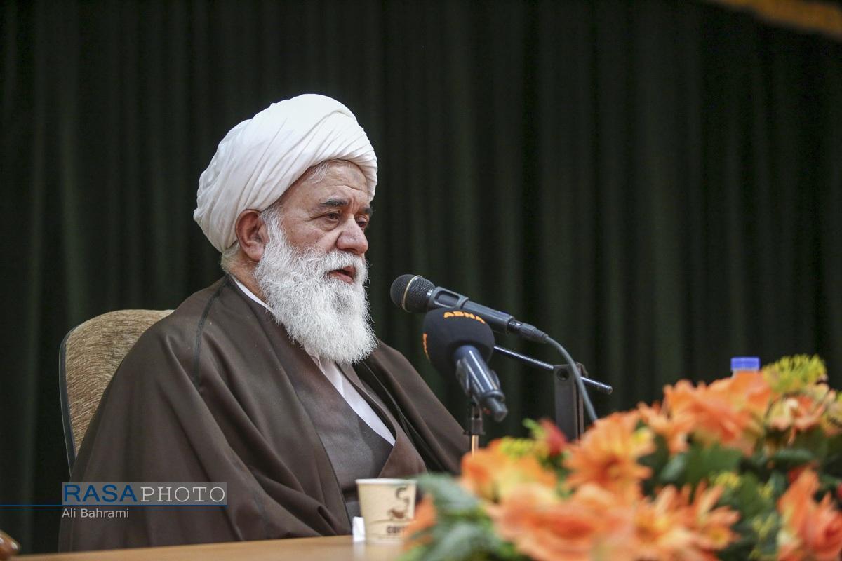 بیعت همگانی با رهبر جدید دسیسه گران را مأیوس می‌سازد