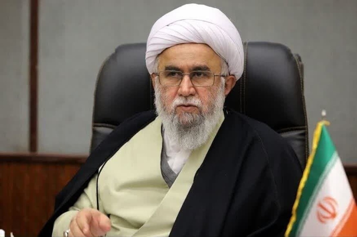 شایستگی‌های آیت‌الله مجتبی خامنه‌ای، استمرار راه امام خمینی و رهبر شهید را تضمین می‌کند