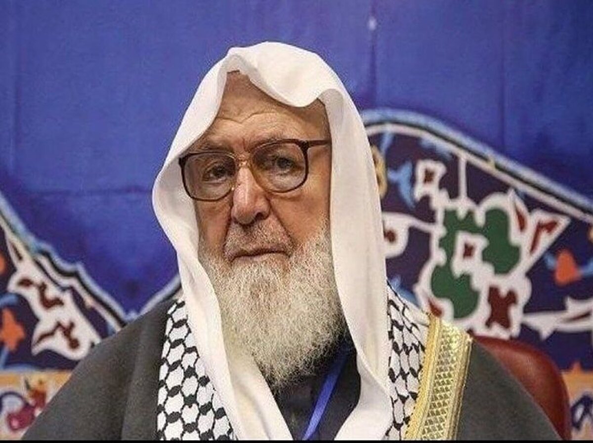 با آیت الله مجتبی خامنه‌ای بیعت می‌کنیم