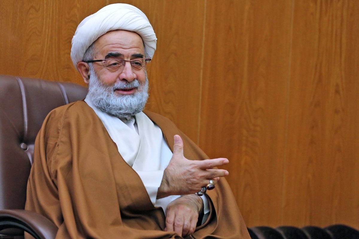 مسیر امامین انقلاب با قوت و بصیرت کامل تا نابودی کامل صهیونیزم و آمریکای جنایتکار ادامه دارد