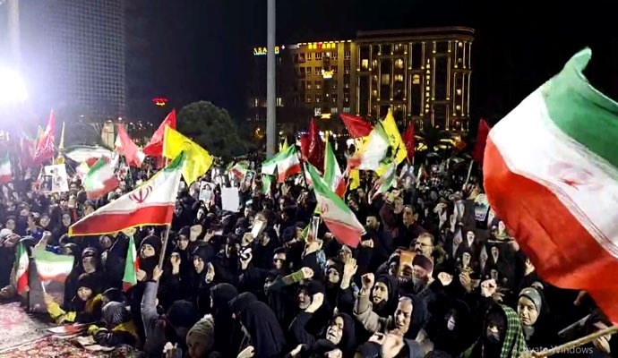 مراسم وداع با کاروان سوم شهدای اقتدار کاشان برگزار شد + عکس