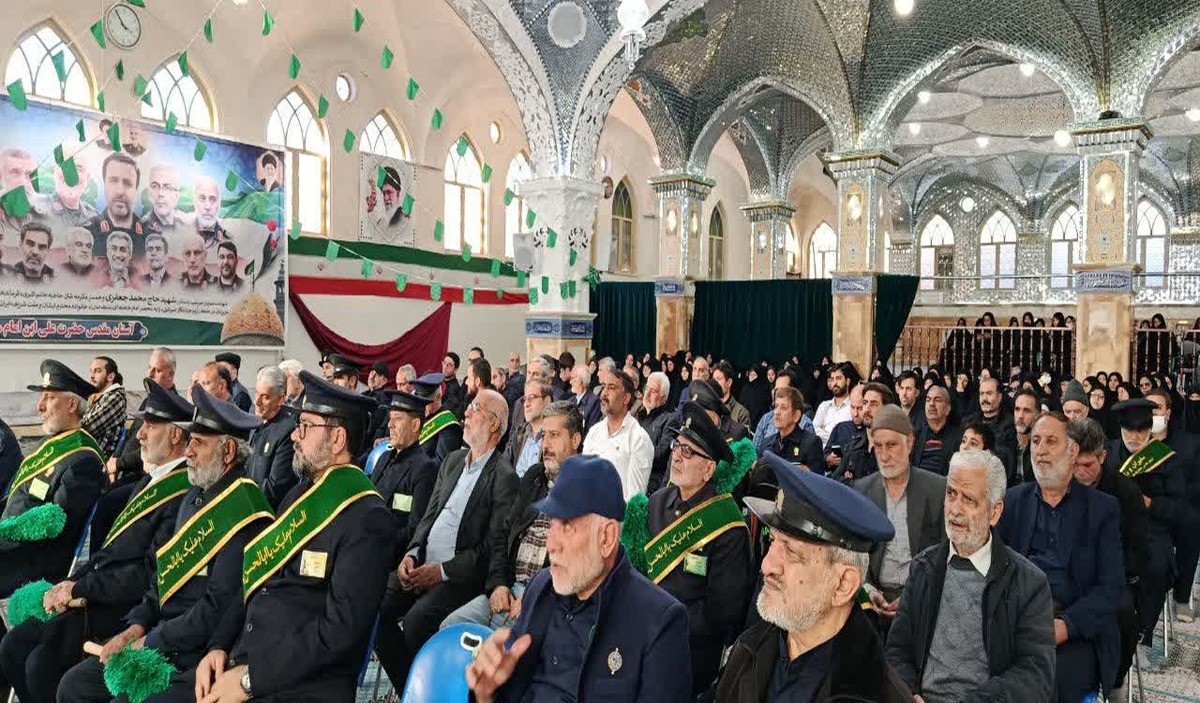 گردهمایی خادمان علی ابن باقر در مشهد اردهال کاشان