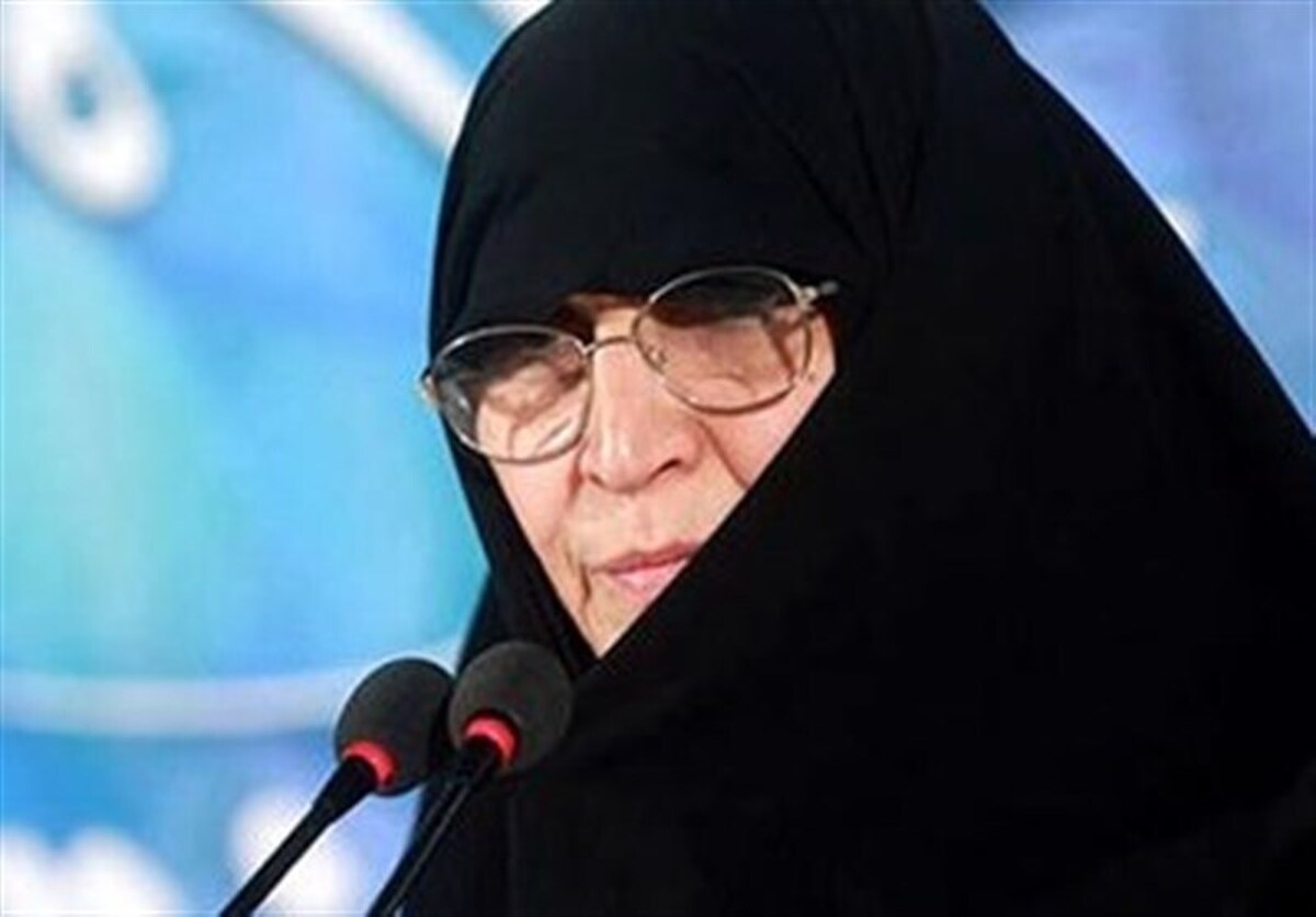 امام خامنه‌ای همواره مشوق دانش‌ورزی بودند