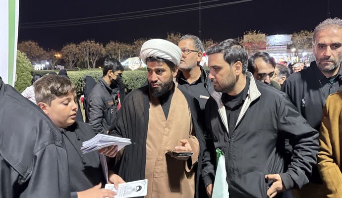 مردم کاشان پای کار انقلاب