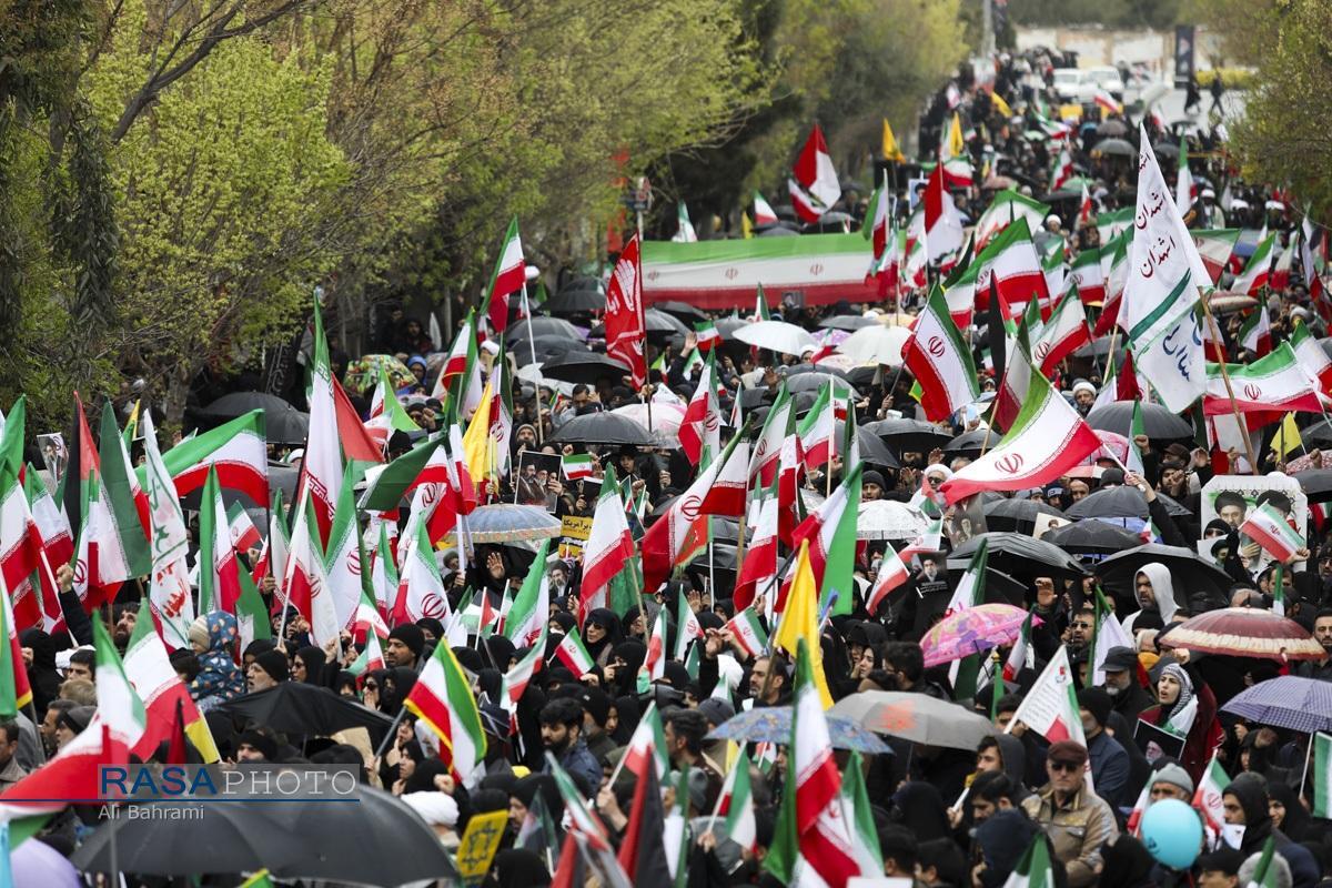خروش سراسری ملت در روز جهانی قدس ۱۴۰۴؛ پیمان وفاداری با رهبر جدید انقلاب در میانه خاکستر تجاوز و شهادت خروش سراسری ملت در روز جهانی قدس ۱۴۰۴؛ پیمان وفاداری با رهبر جدید انقلاب در میانه خاکستر تجاوز و شهادت