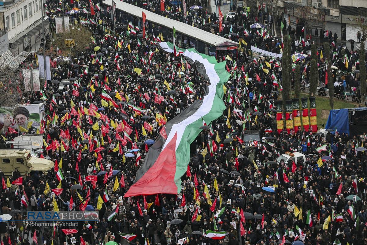 خروش سراسری ملت در روز جهانی قدس ۱۴۰۴؛ پیمان وفاداری با رهبر جدید انقلاب در میانه خاکستر تجاوز و شهادت خروش سراسری ملت در روز جهانی قدس ۱۴۰۴؛ پیمان وفاداری با رهبر جدید انقلاب در میانه خاکستر تجاوز و شهادت