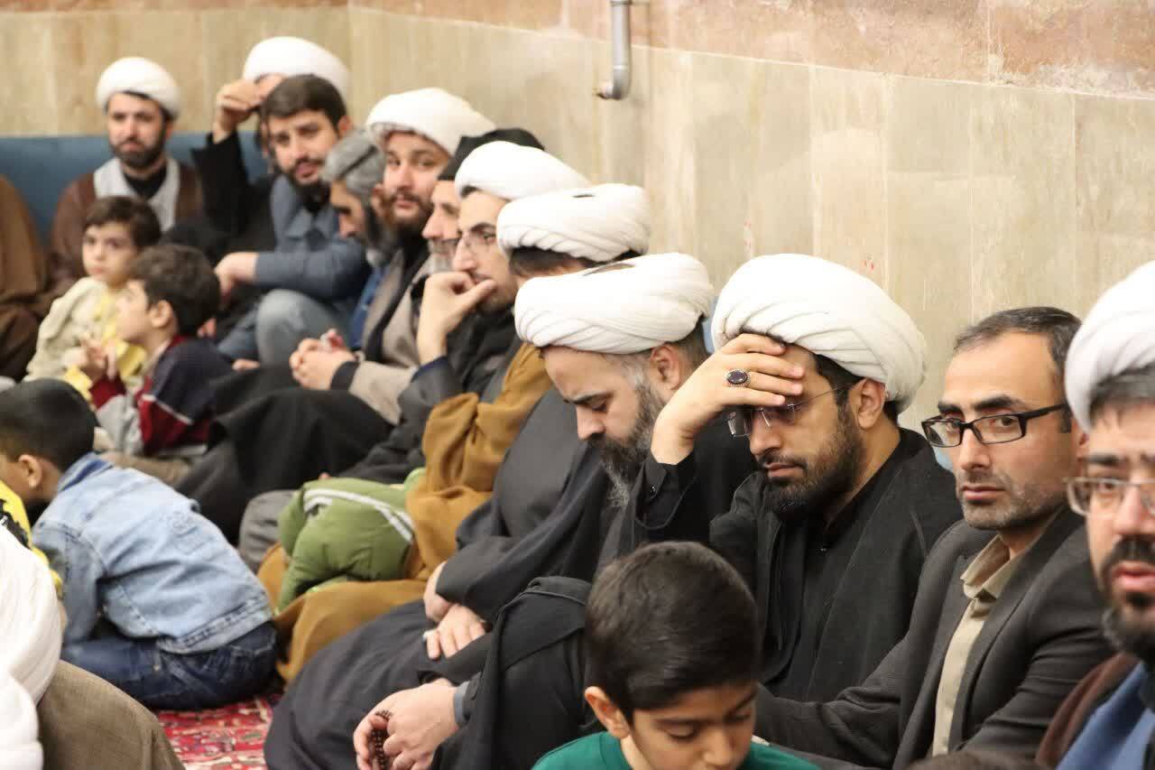 برگزاری ویژه‌برنامه تبیینی و عزای امام شهید برای خانواده‌های طلاب تبریز+ تصاویر