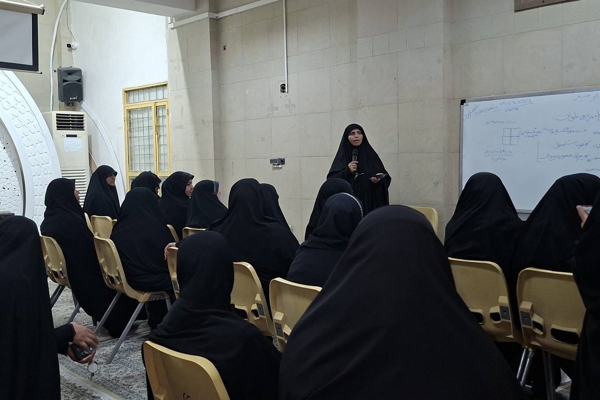 پیشگامی بانوان محلات شیراز در شرایط جنگی