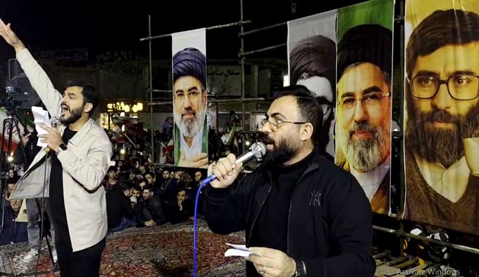مردم کاشان پای انقلاب/ علمدار ولایت کاشونیا فدایت + عکس