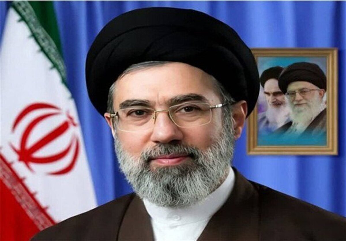 بیش از ۵۰۰ استاد دانشگاه در بوشهر با رهبر انقلاب بیعت کردند