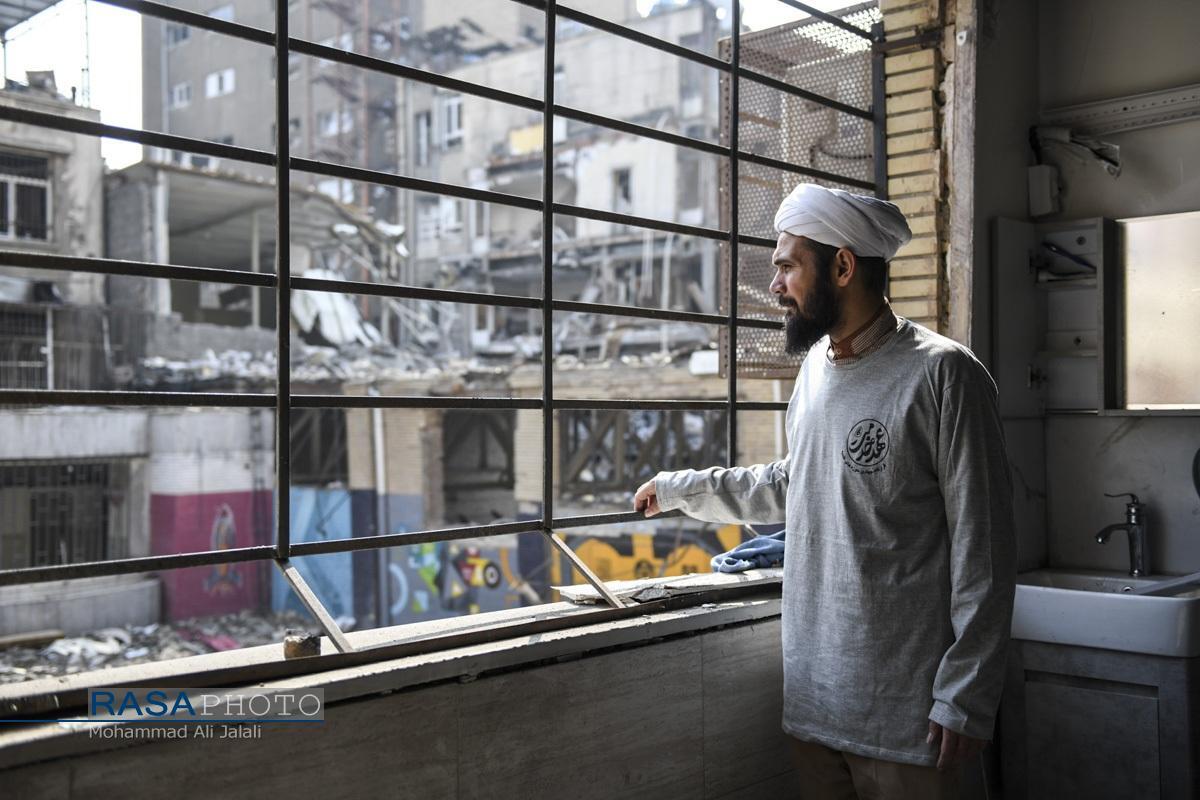 طلاب بسیجی، امیدِ زنده در دلِ ویرانیهای جنگ رمضان طلاب بسیجی، امیدِ زنده در دلِ ویرانیهای جنگ رمضان