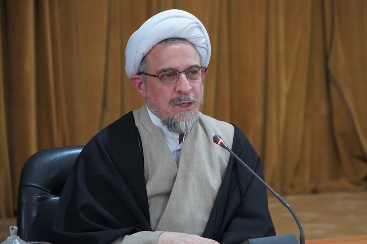 ضرورت بازخوانی منشور روحانیت برای مقابله با اسلام آمریکایی