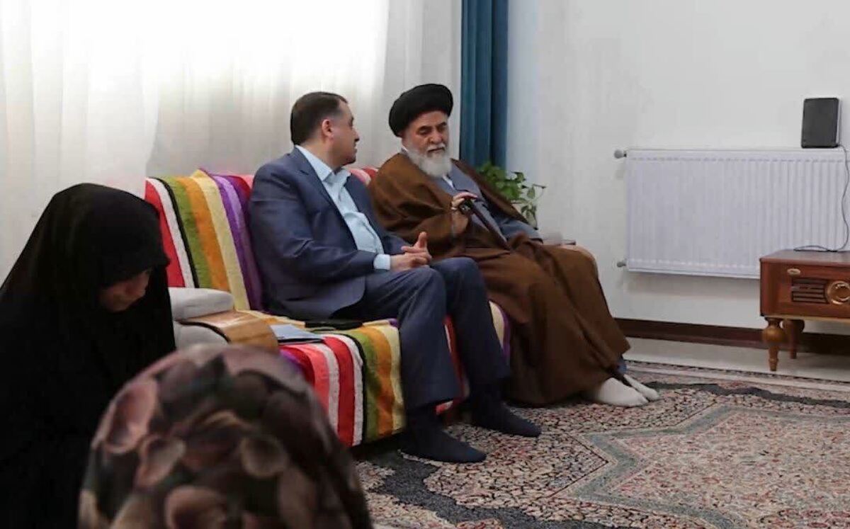 تولیت مسجد جمکران پای کار خانواده زندانی؛ کمک فوری معیشتی و پیگیری آزادی
