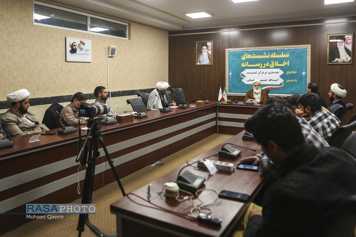 خودسازی مقدمه جامعه‌سازی و تمدن‌سازی اسلامی است
