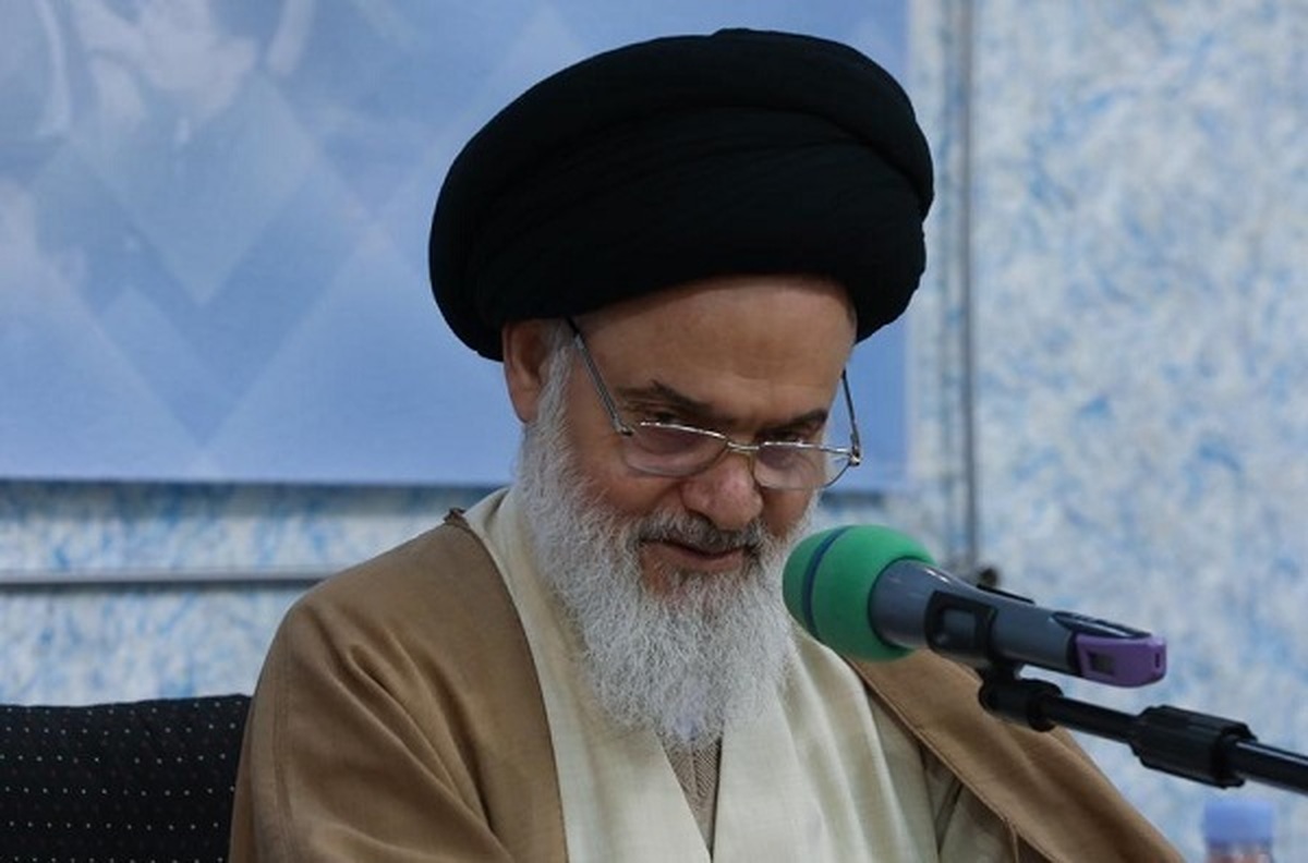 مربیان عقیدتی سیاسی از آثار شهید مطهری بهره برداری کنند