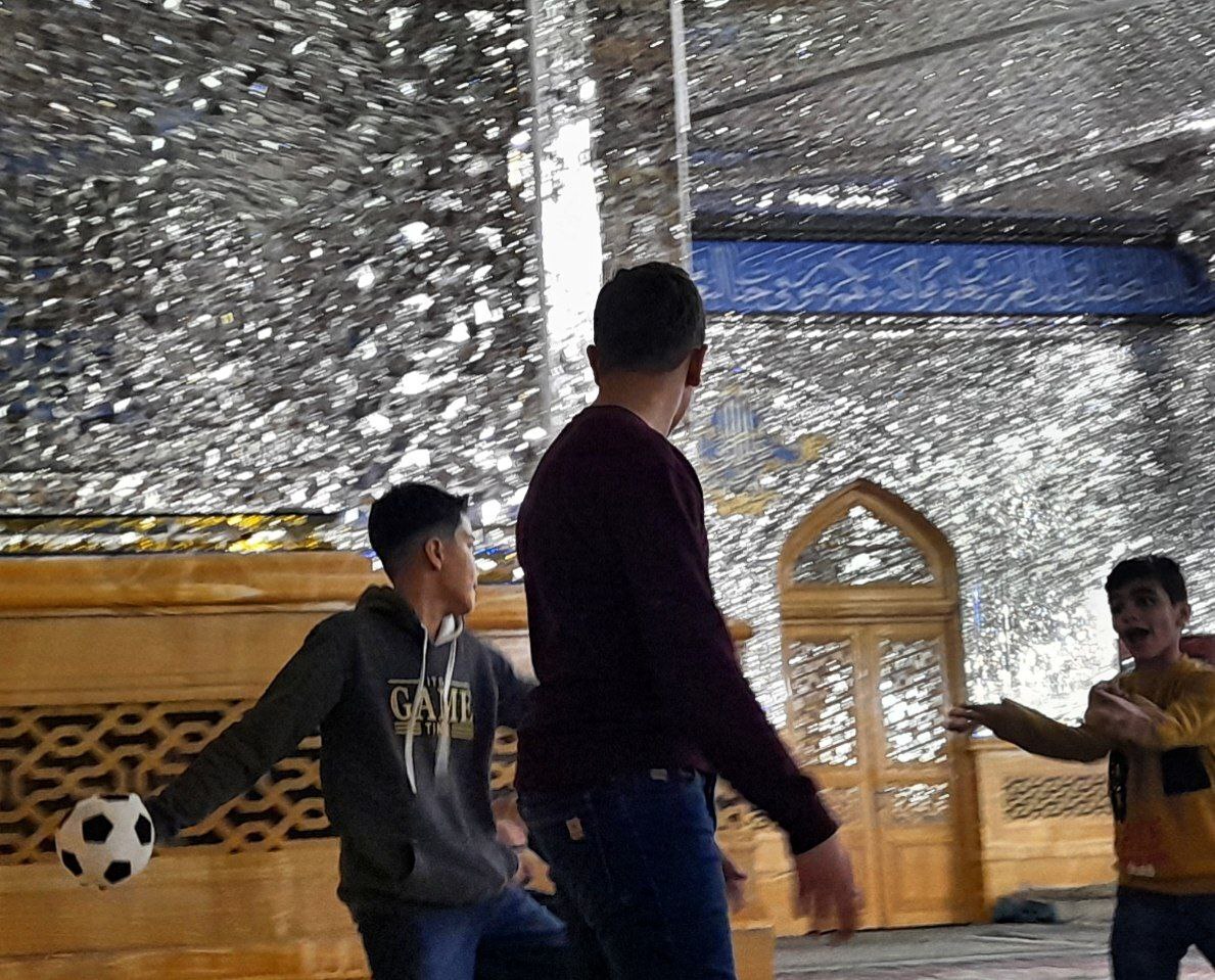 زیارت یا سیاحت؛ مساله این است! / سیاحت مولود نحس زیارت صنعتی زیارت یا سیاحت؛ مساله این است! / سیاحت مولود نحس زیارت صنعتی