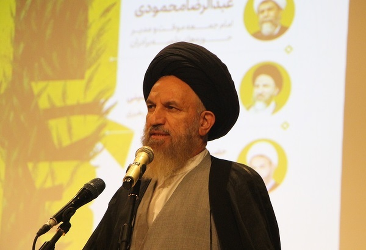 فارس به عالمان بزرگ هویت پیدا کرده است