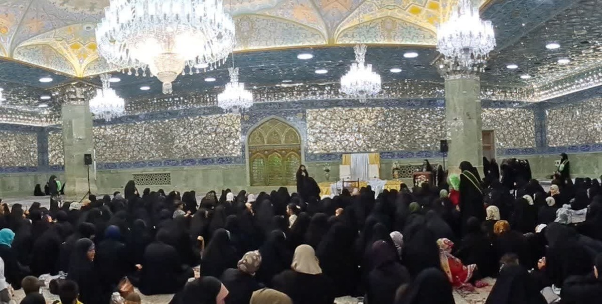 گردهمایی سفیران کریمه در حرم مطهر بانوی کرامت برگزار شد