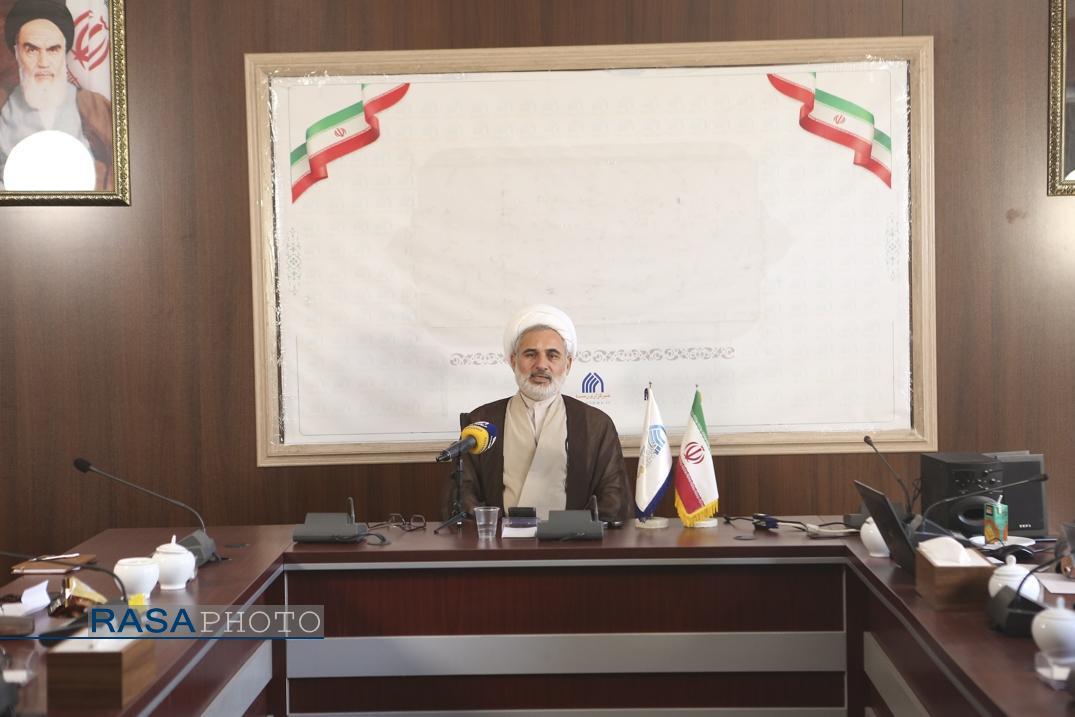 گزارشی از  نشست تحلیل و بررسی «پیام رهبر معظم انقلاب به همایش ملی صدمین سال بازتأسیس حوزه علمیه قم»