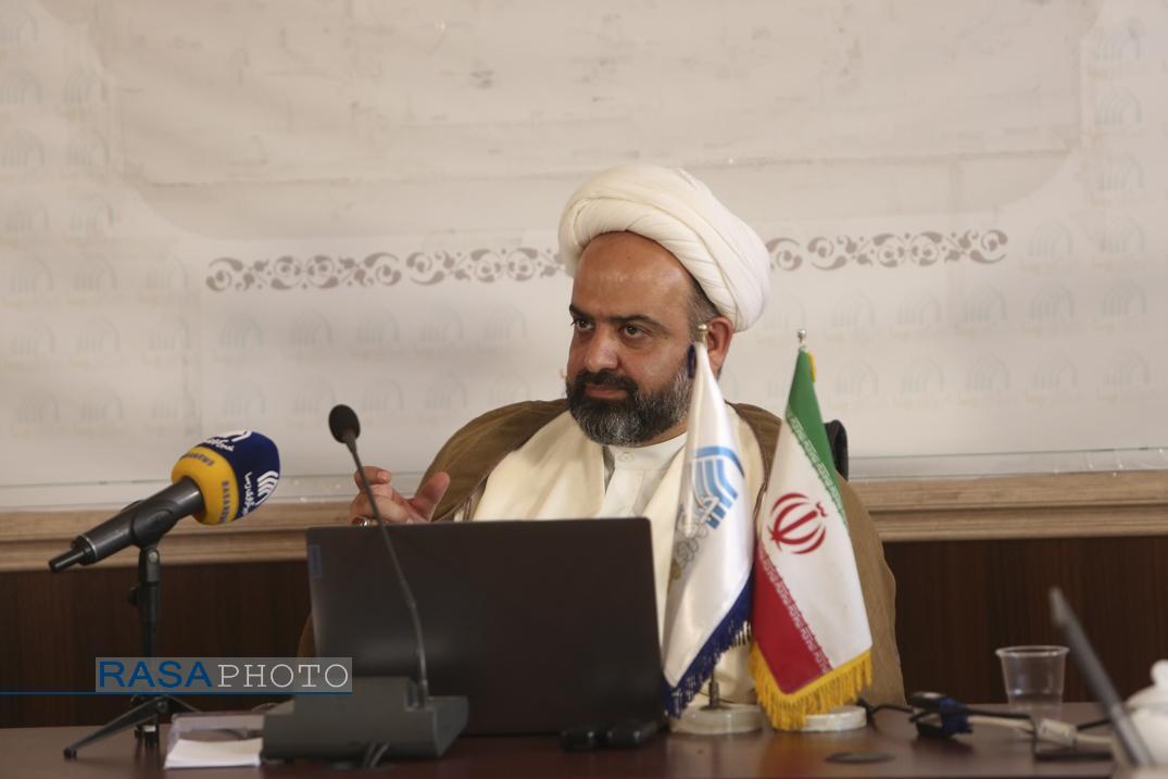 گزارشی از  نشست تحلیل و بررسی «پیام رهبر معظم انقلاب به همایش ملی صدمین سال بازتأسیس حوزه علمیه قم»