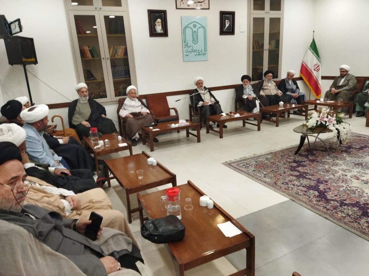حق استفاده صلح آمیز ایران از دانش هستهای قابل مصالحه و مذاکره نیست