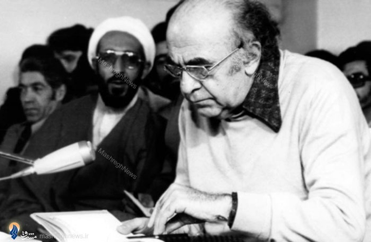 پیشنهاد رشوه هویدا به رئیس دادگاه انقلاب