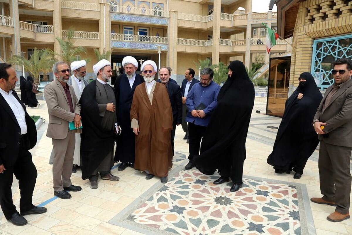 بازدید آیت الله اعرافی از جامعه الزهرا