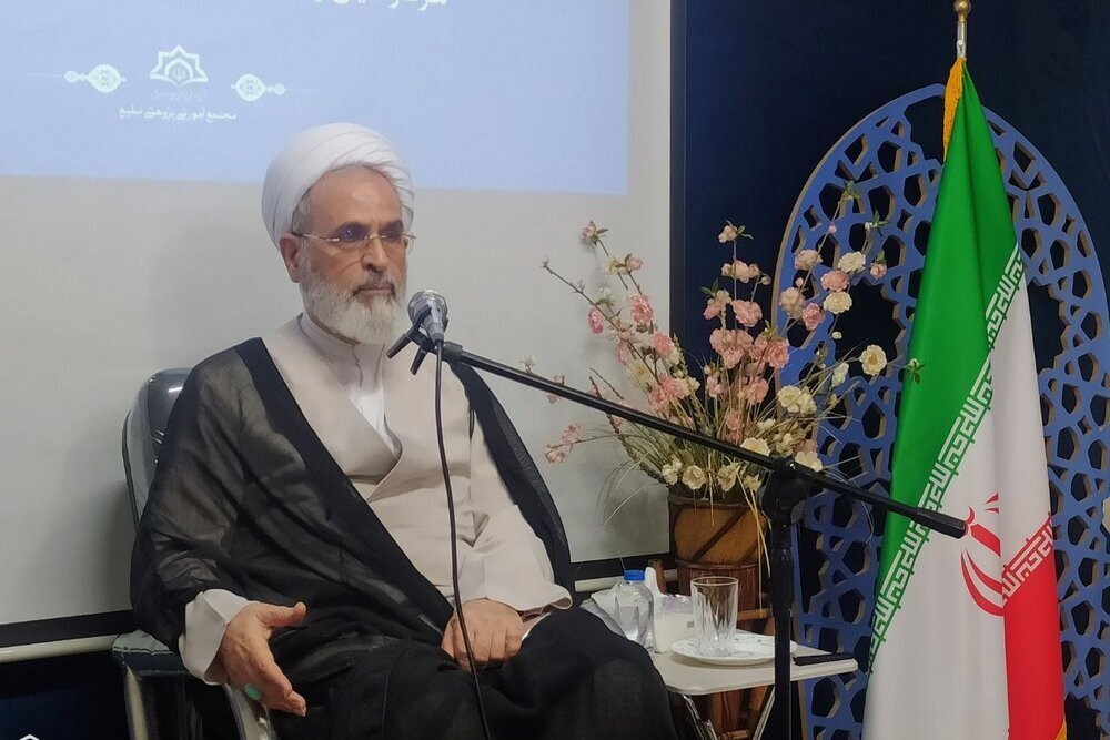 م/گزارشی از سفر آیت الله اعرافی مدیر حوزههای علمیه در استان آذربایجان غربی م/گزارشی از سفر آیت الله اعرافی مدیر حوزههای علمیه در استان آذربایجان غربی