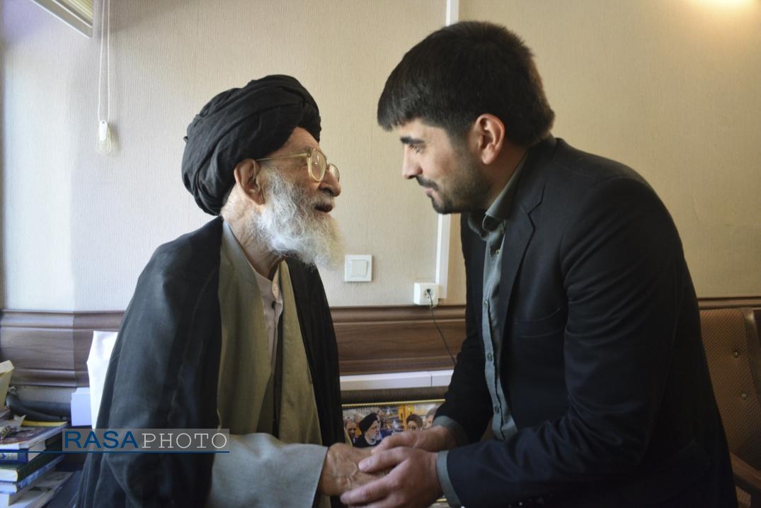 دیدار صمیمانه مسؤولان خبرگزاری رسا با پدر شهید آیت‌الله آل‌هاشم