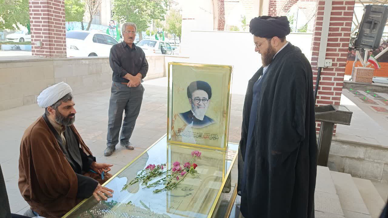 دیدار صمیمانه مسؤولان خبرگزاری رسا با پدر شهید آیت‌الله آل‌هاشم